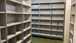 RUT Shelving with dividers to store clothing